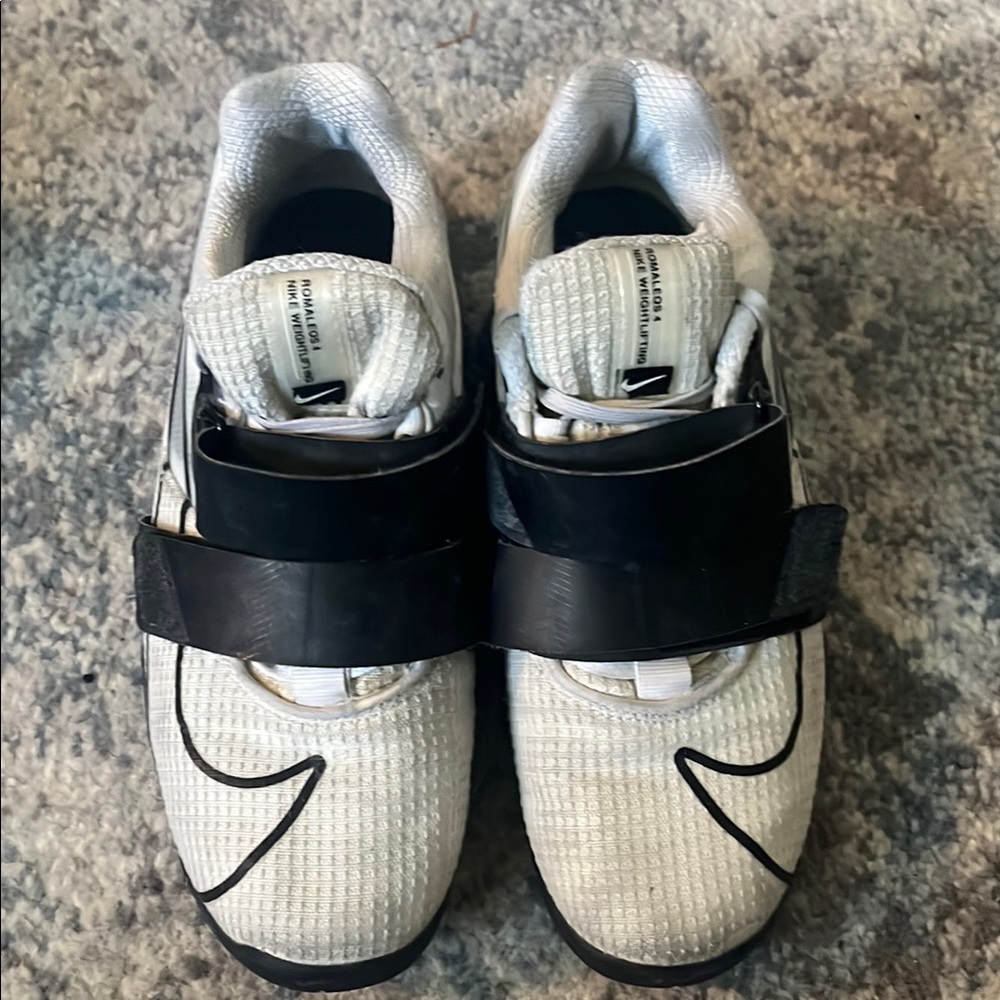 Nike Romaleo 4 lifters - white/black - size M7/W8.5